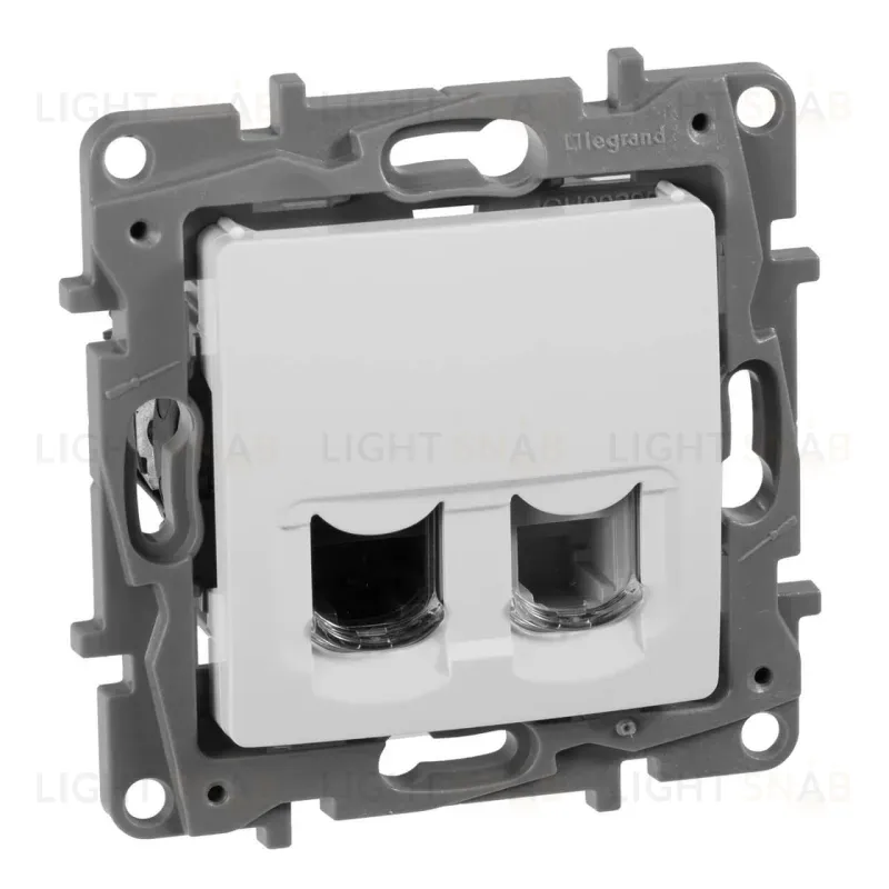 Розетка комбинированная RJ11+RJ45 Legrand Etika 5 кат UTP белая 672252 672252
