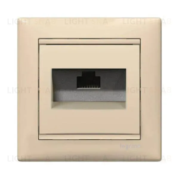 Розетка компьютерная RJ45 Legrand Valena 5e кат UTP с захватами белая 774230 774230