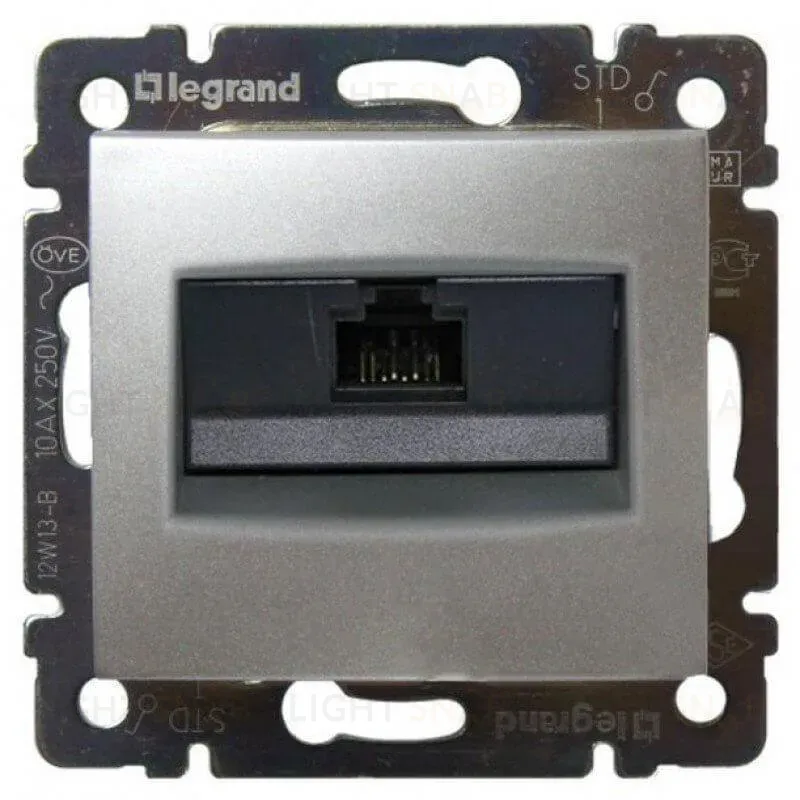 Розетка компьютерная RJ45 Legrand Valena 5e кат UTP с захватами алюминий 770230 770230