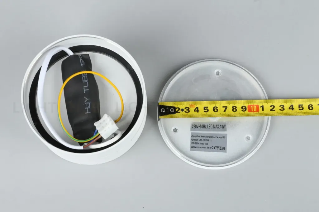 Светодиодный спот Omnilux Lenno OML-101309-18 OML-101309-18