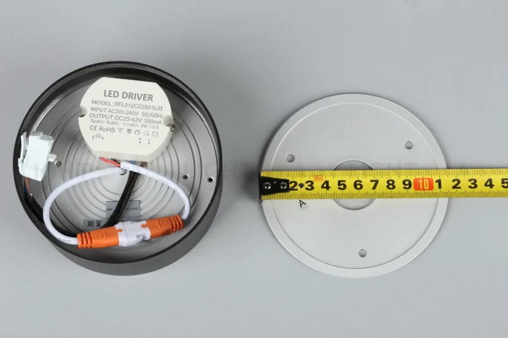 Потолочный светодиодный светильник Omnilux Salentino OML-100919-12 OML-100919-12