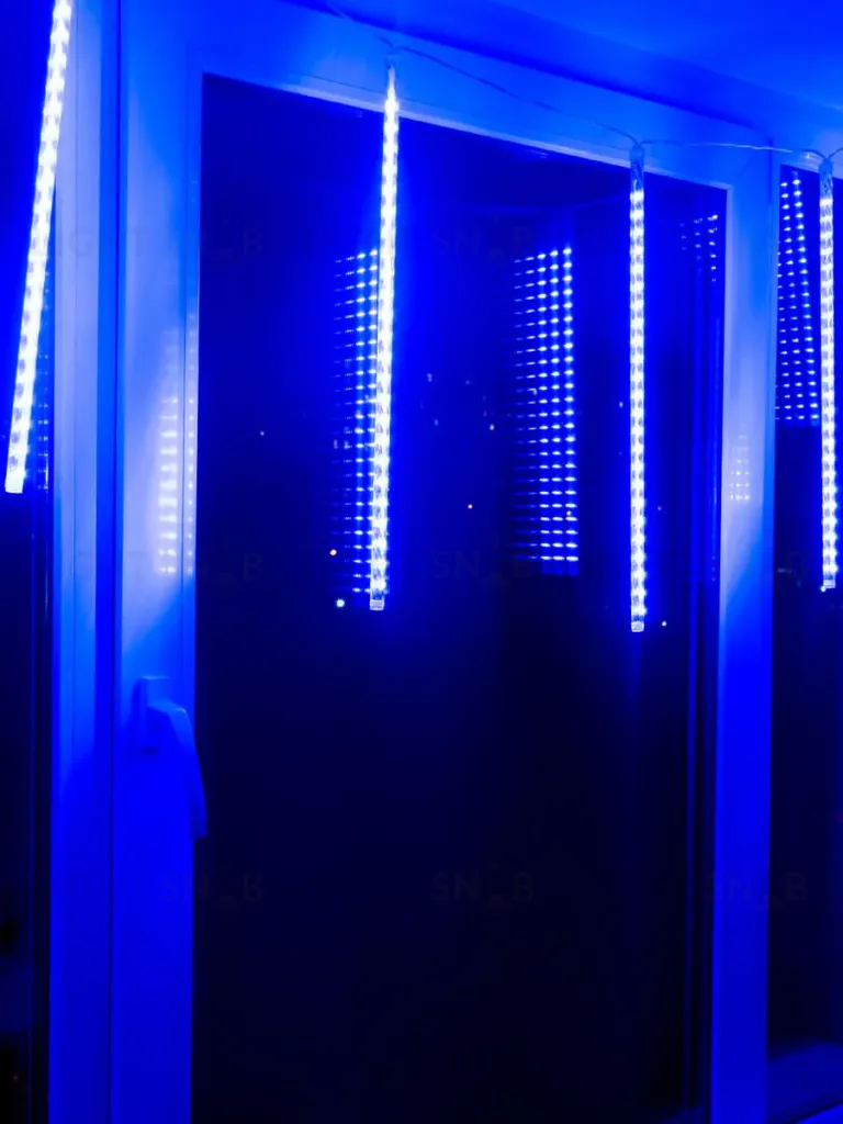 Уличная светодиодная гирлянда (UL-00000167) Uniel занавес 220V синий ULD-E1505-336/DTK BLUE IP44 TWISTED METEOR ULD-E1505-336/DTK BLUE IP44 TWISTED METEOR