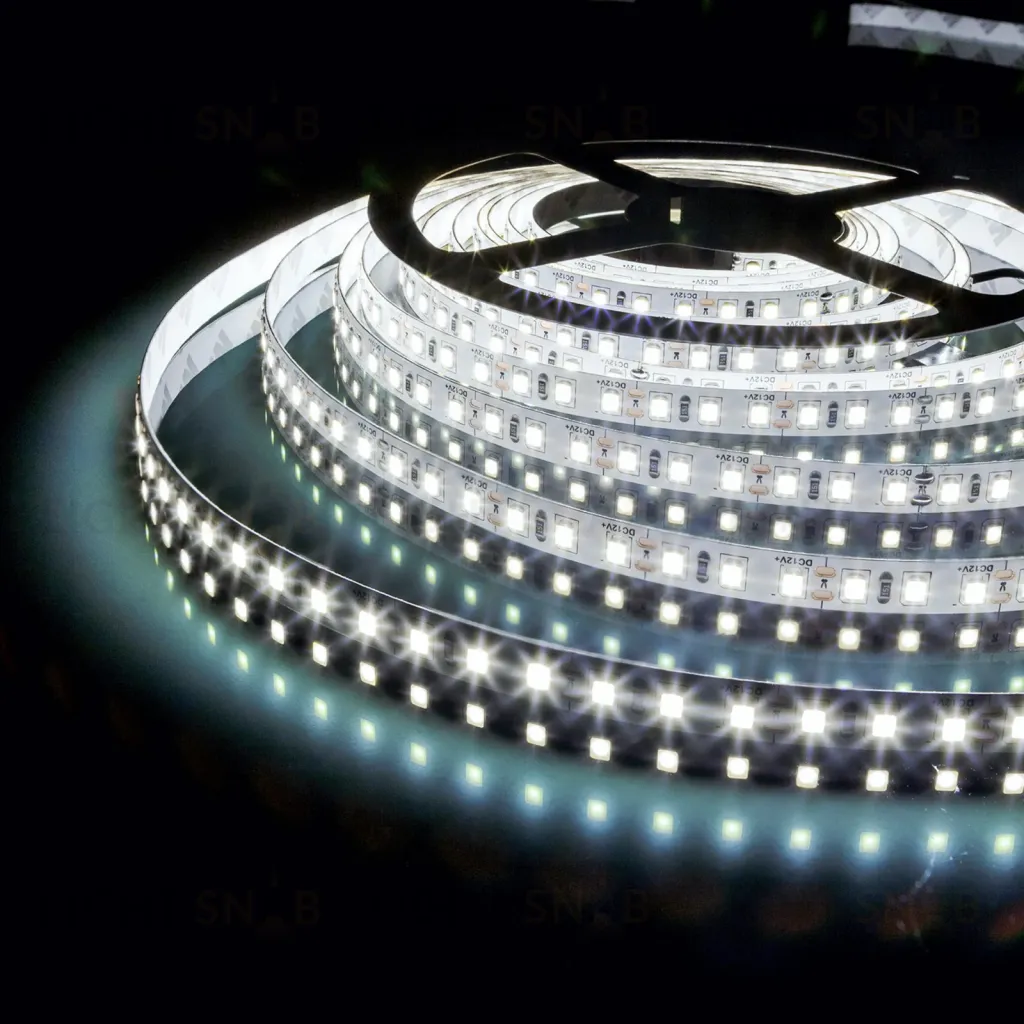 Светодиодная лента Elektrostandard 12V 9,6W 120Led 2835 IP65 холодный белый, 5м 4690389167058 4690389167058