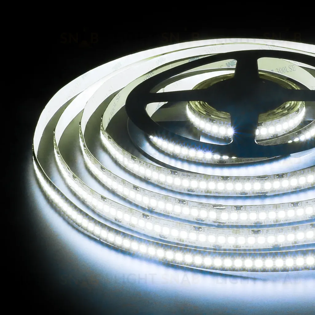 Светодиодная лента Elektrostandard 12V 24W 240Led 2835 IP20 холодный белый, 5м 4690389151651 4690389151651