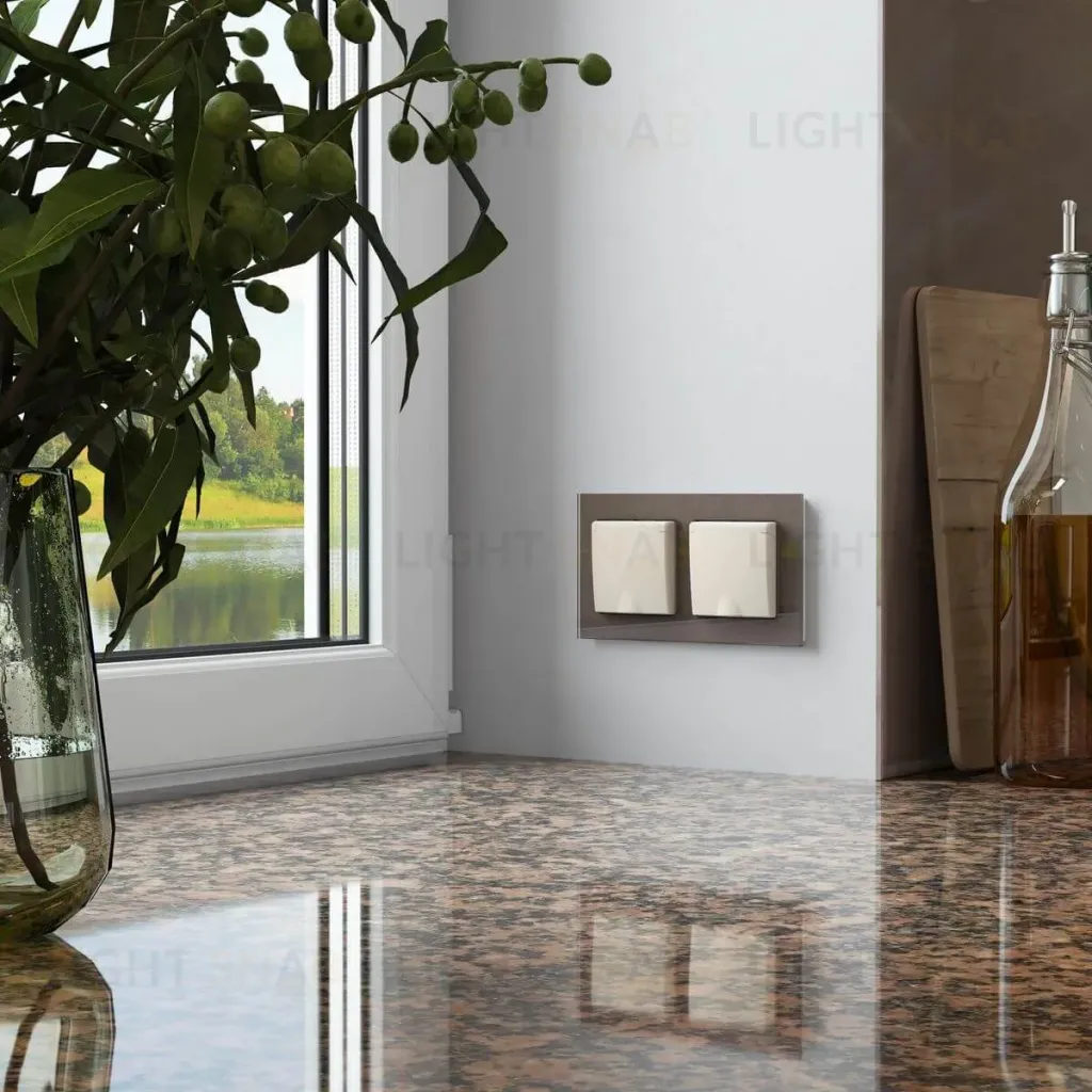 Розетка с заземлением и шторками c крышкой Werkel 4690389213175 W1171262 4690389213175