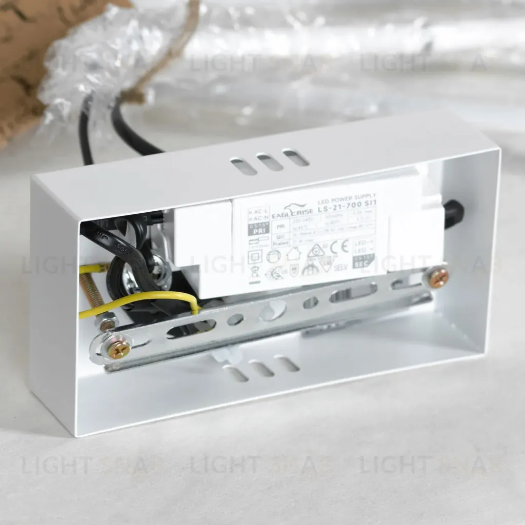Люстра на штанге Lussole Beaumont LSP-7074 LSP-7074