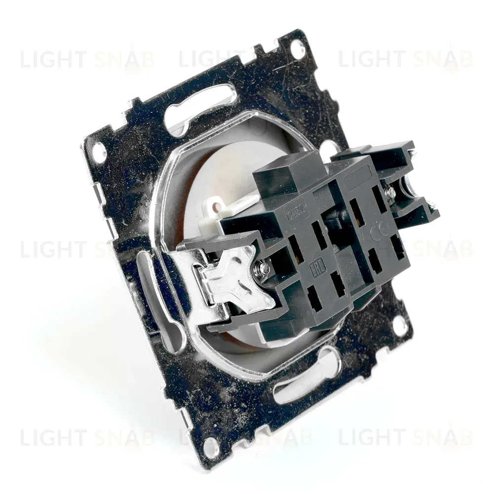 Розетка 1-местная с защитной шторкой Stekker Катрин GLS10-7109-04 49025 49025