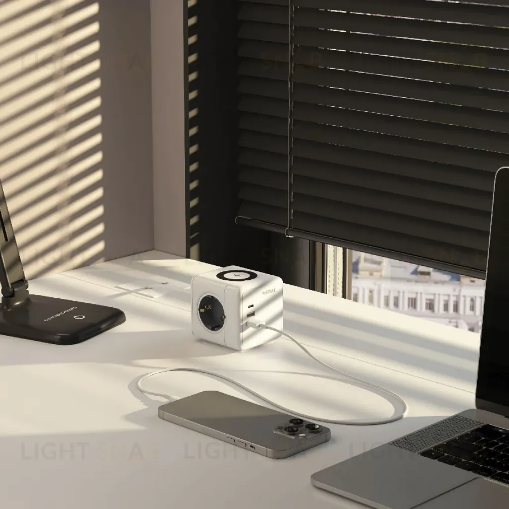 Розеточный блок 3-местный + 3 USB + беспроводная зарядка Werkel 4690389204265 W6513501 a066454 4690389204265