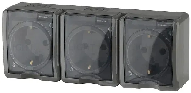Розетка ЭРА Эксперт 3х2P+E IP54 со шторками 16A 250V 11-2406-03 Б0020723 Б0020723