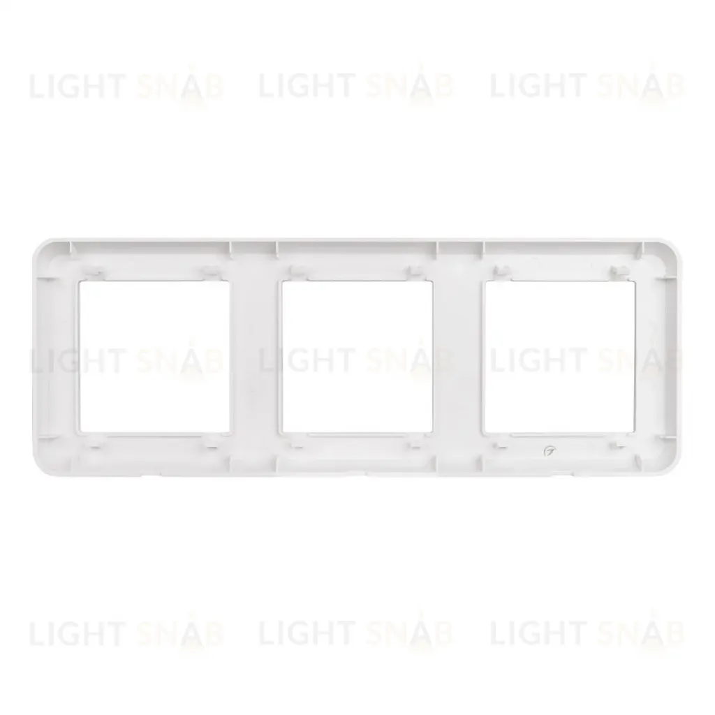 Рамка трехместная Arlight FRM-VERSA-PL-3-WH 043782 043782
