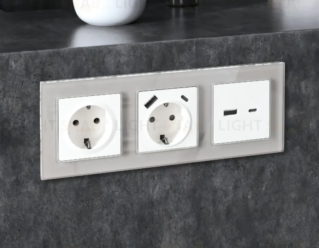 Рамка трехместная Ambrella Volt Platos AF330403 AF330403