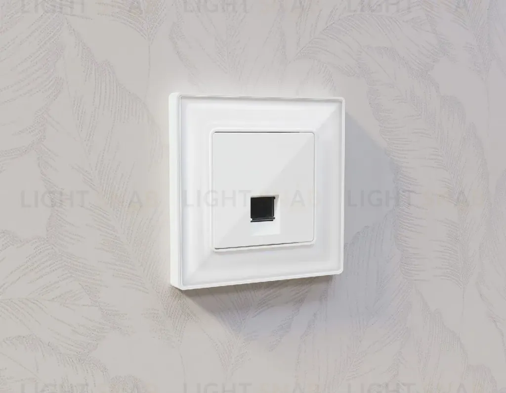 Лицевая панель для компьютерной/телефонной розетки RJ-45/RJ-11 Ambrella Volt Alfa AP1120 AP1120