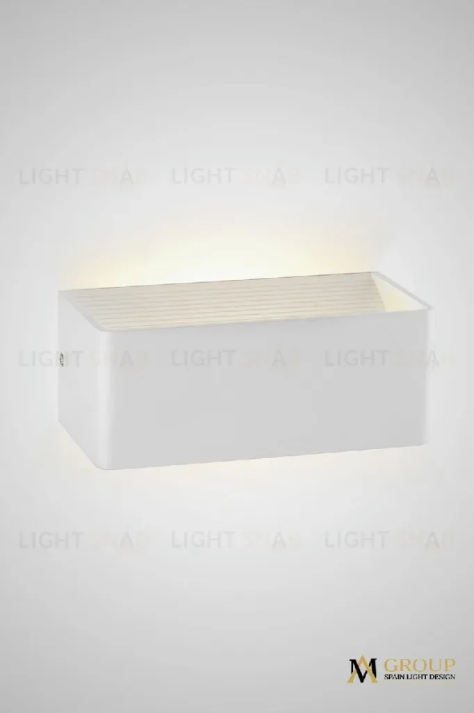 Настенный светильник AM Group AM246 WH 5W AM246 WH 5W