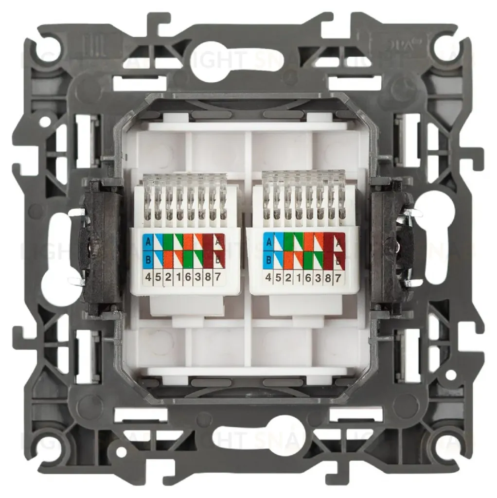 Розетка компьютерная двойная RJ45 Эра 12-3108-16 Б0065665 Б0065665