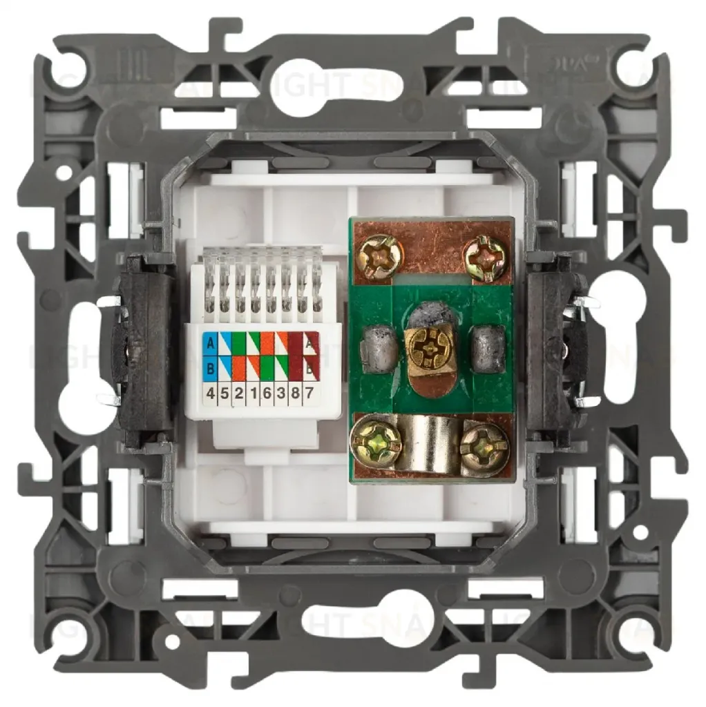 Розетка комбинированная RJ45+TV Эра 12-3110-01М Б0065691 Б0065691