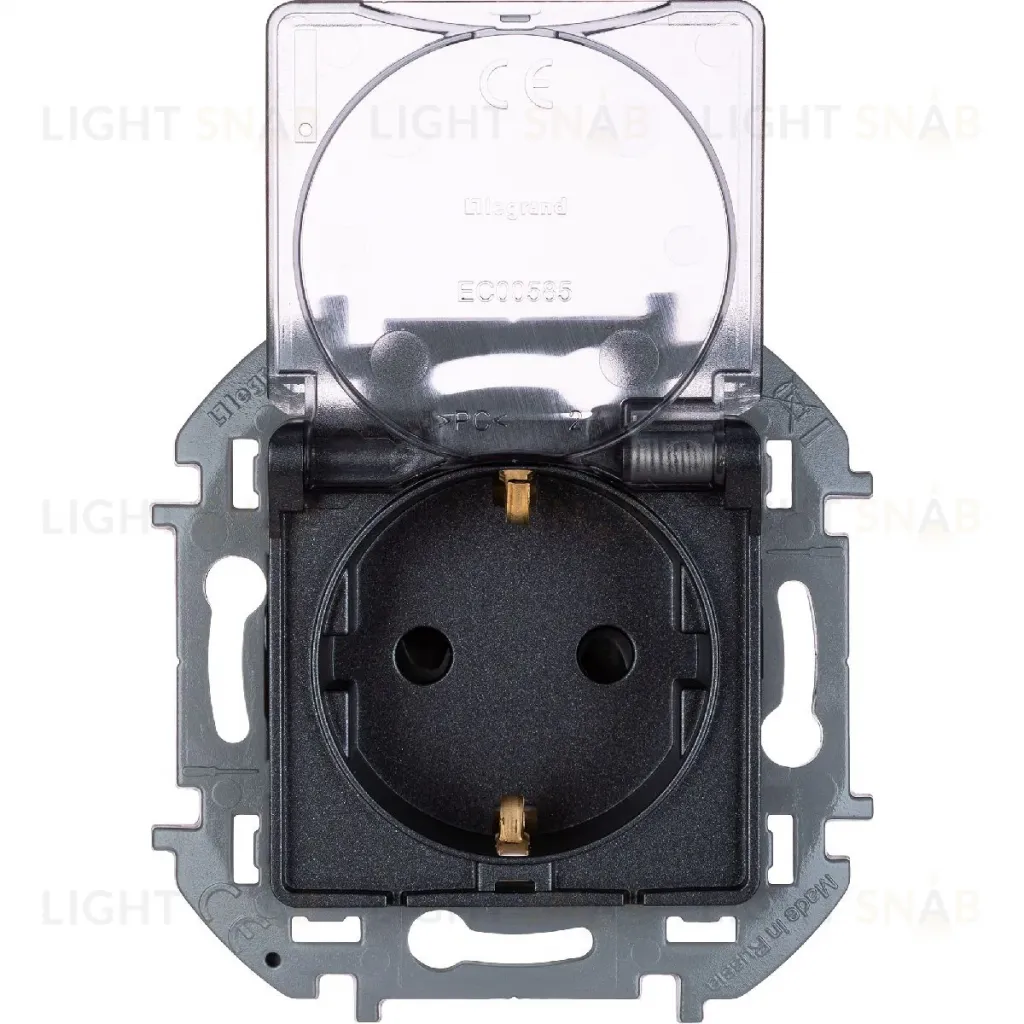 Розетка с/з со шторками с защитной крышкой Legrand Inspiria 673743 673743