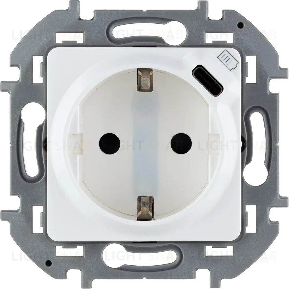 Розетка с/з с USB тип C со шторками Legrand Inspiria 673770 673770