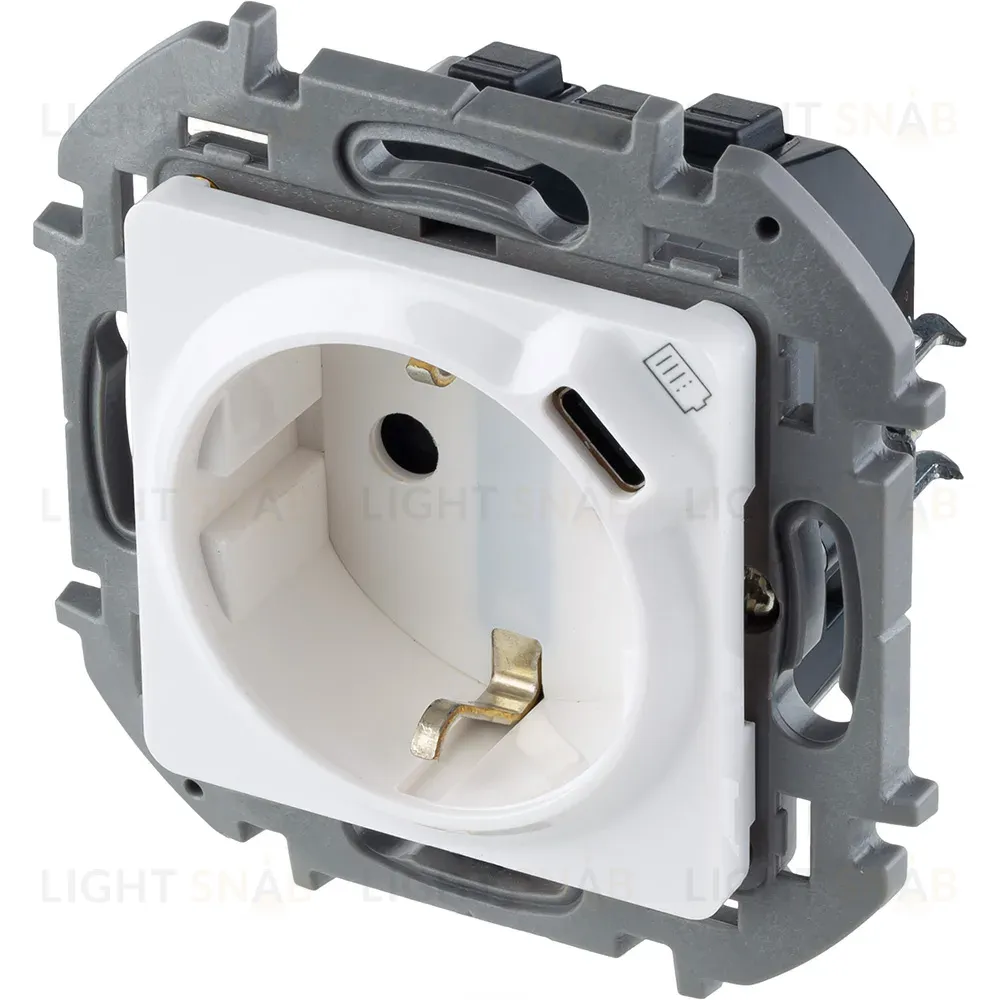 Розетка с/з с USB тип C со шторками Legrand Inspiria 673770 673770