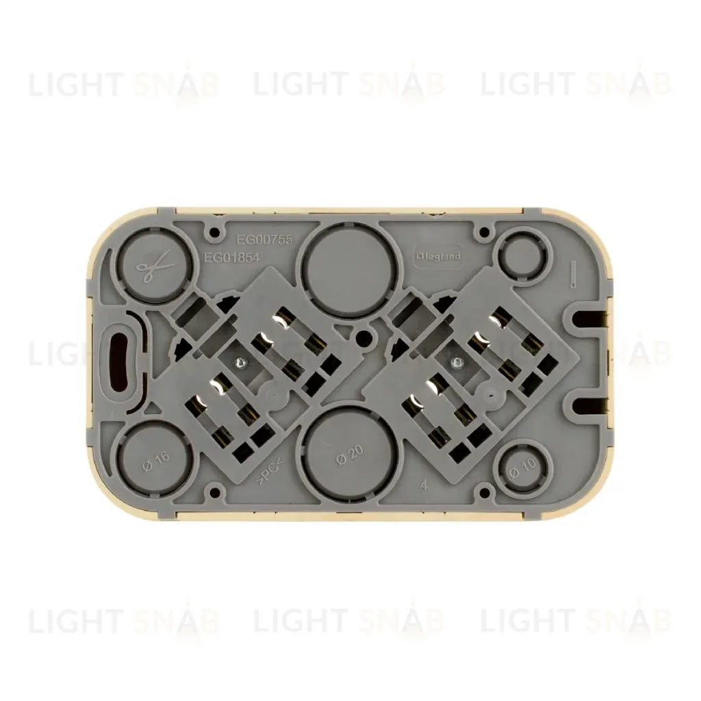 Розеточный блок двойной б/з Legrand Quteo 782281 782281