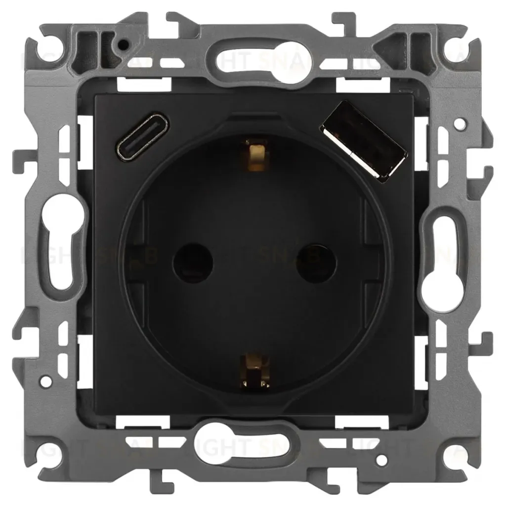 Розетка со шторками с USB type-A+C Эра 12-4108-05 Б0067707 Б0067707