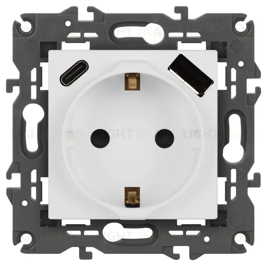 Розетка со шторками с USB type-A+C Эра Elegance 14-4108-01М Б0067710 Б0067710