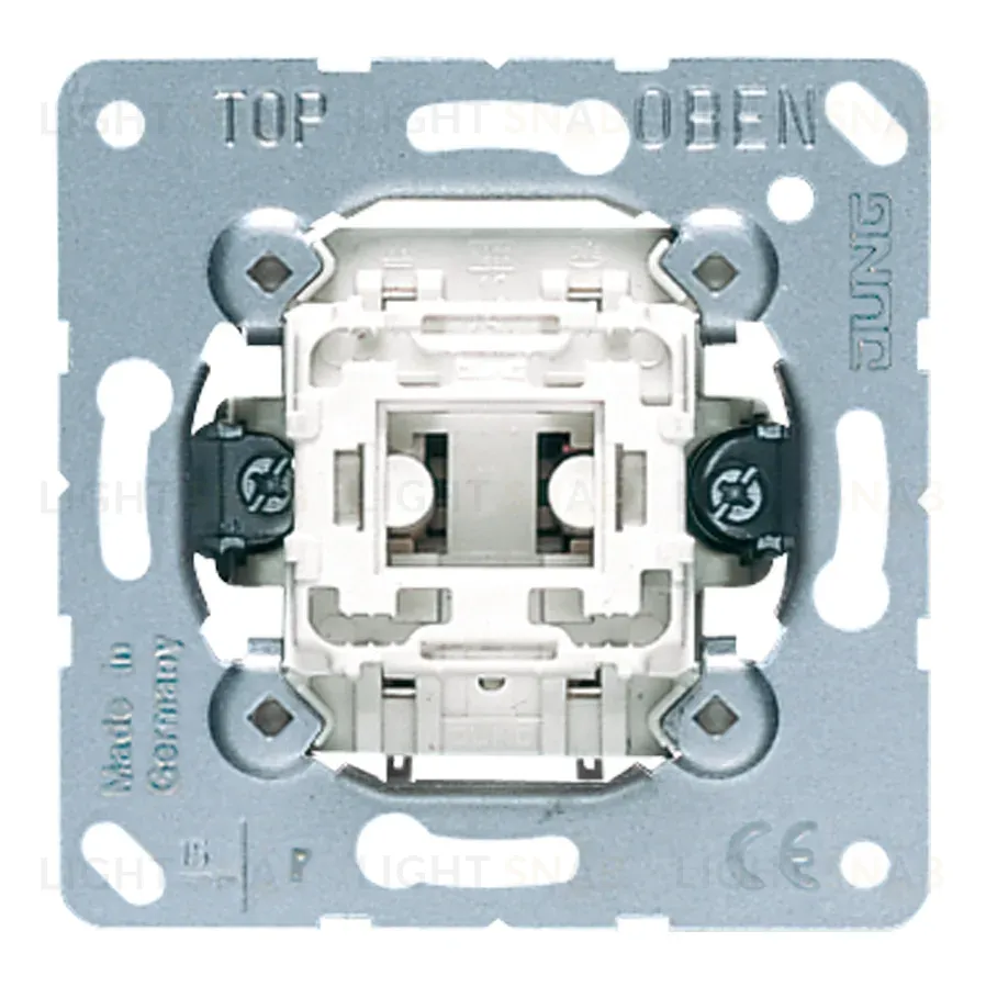 Кнопка 10AX 250V однополюсная с НО контактом Jung EP431U EP431U