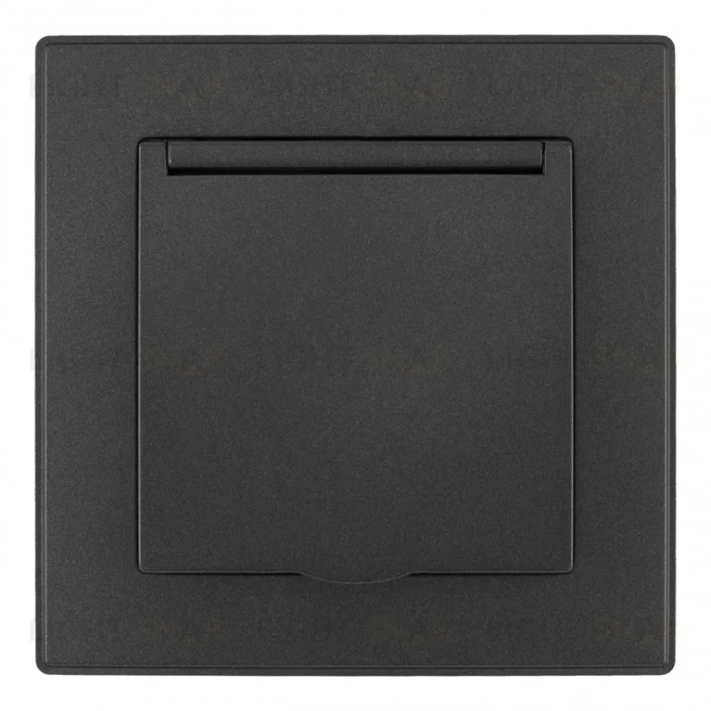 Комплект розетки с/з и шторками, защитной крышкой и рамкой Arte Milano SET06-1-41-1 black SET06-1-41-1 black