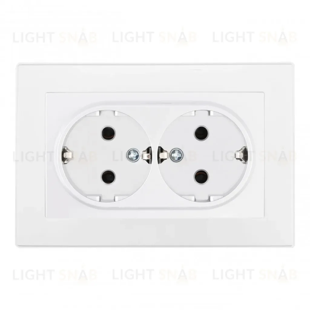 Розетка двойная с/з и шторками Arte Milano SET06-double-40-2 white SET06-double-40-2 white