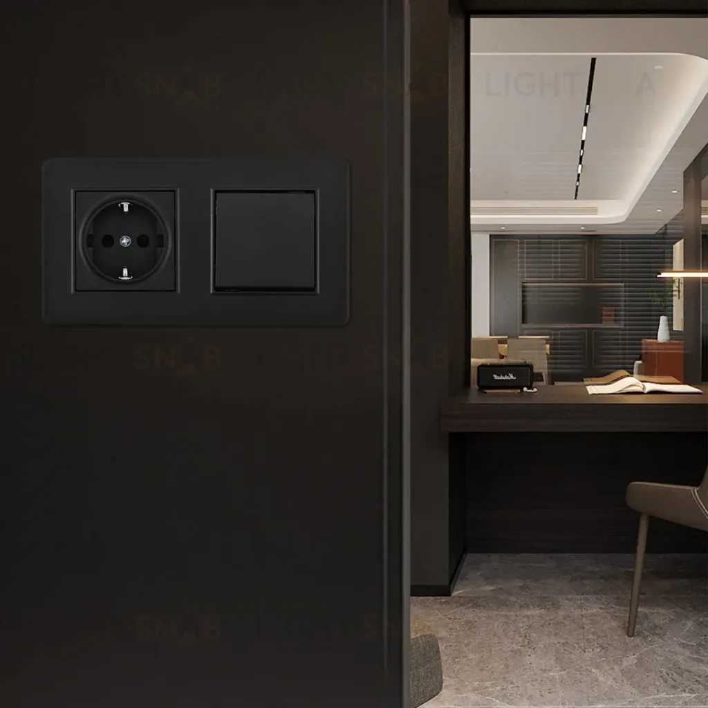 Выключатель одноклавишный с розеткой Arte Milano SET16-2-40-1-30-1 black SET16-2-40-1-30-1 black