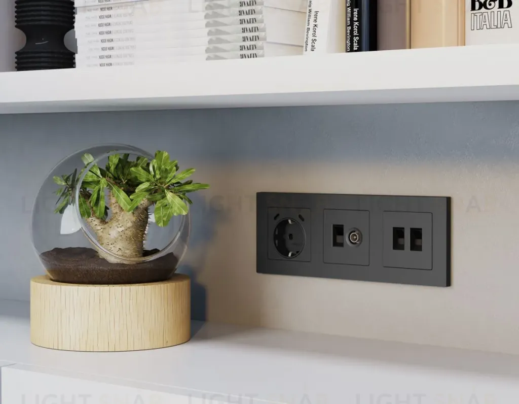 Комплект мех-ма розетки компьютерной + TV оконечной RJ-45 с автоматической защитной шторкой Alfa Графит мягкое касание Quant Ambrella Volt MA912510 (AP9125, VM195) MA912510