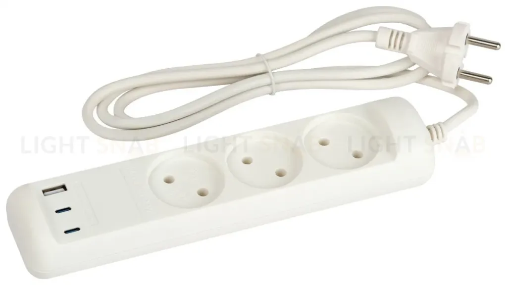 Удлинитель Эра U-3-1,5m-USB-W 3 розетки + 3xUSB A+C 1,5м 10А белый Б0069075