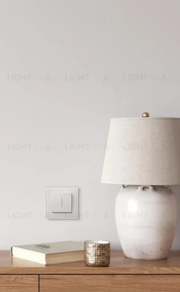 Выключатель 1-клавишный 10А/250В с LED подсветкой, белый Kollinger Asthetik AS-007WH AS-007WH