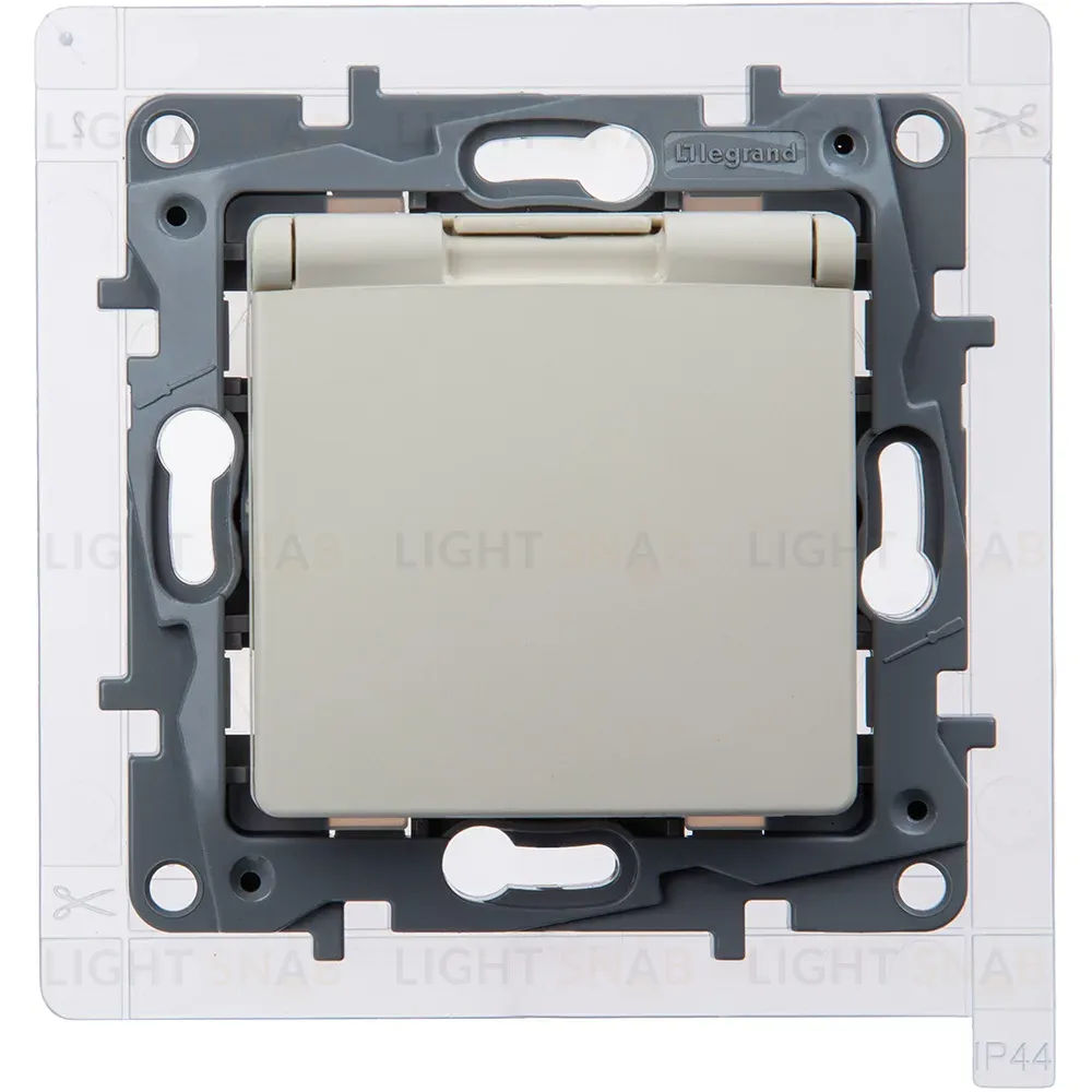 Розетка 2К+З IP44 Legrand Etika Слоновая кость 672326 672326