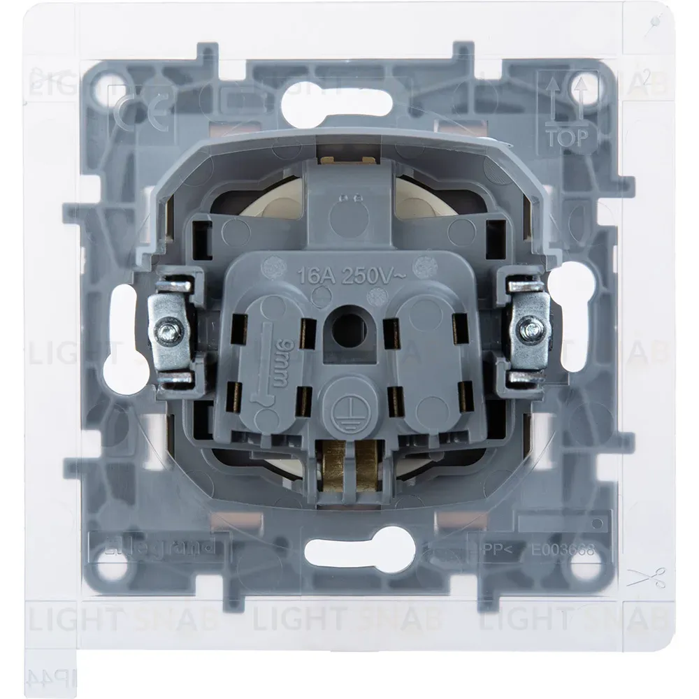 Розетка 2К+З IP44 Legrand Etika Слоновая кость 672326 672326