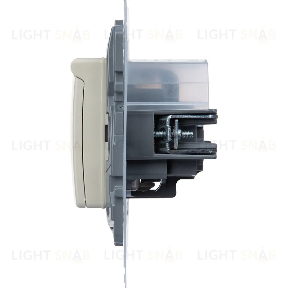 Розетка 2К+З IP44 Legrand Etika Слоновая кость 672326 672326