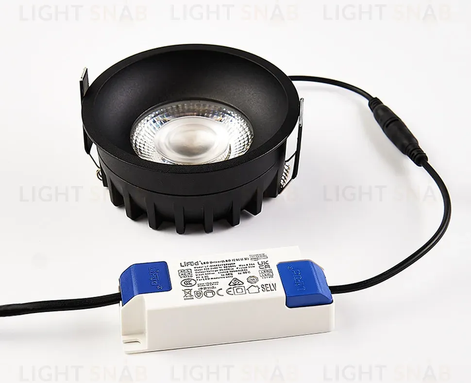 Встраиваемый светильник Italline IT08-8042 black 3000K IT08-8042 black 3000K