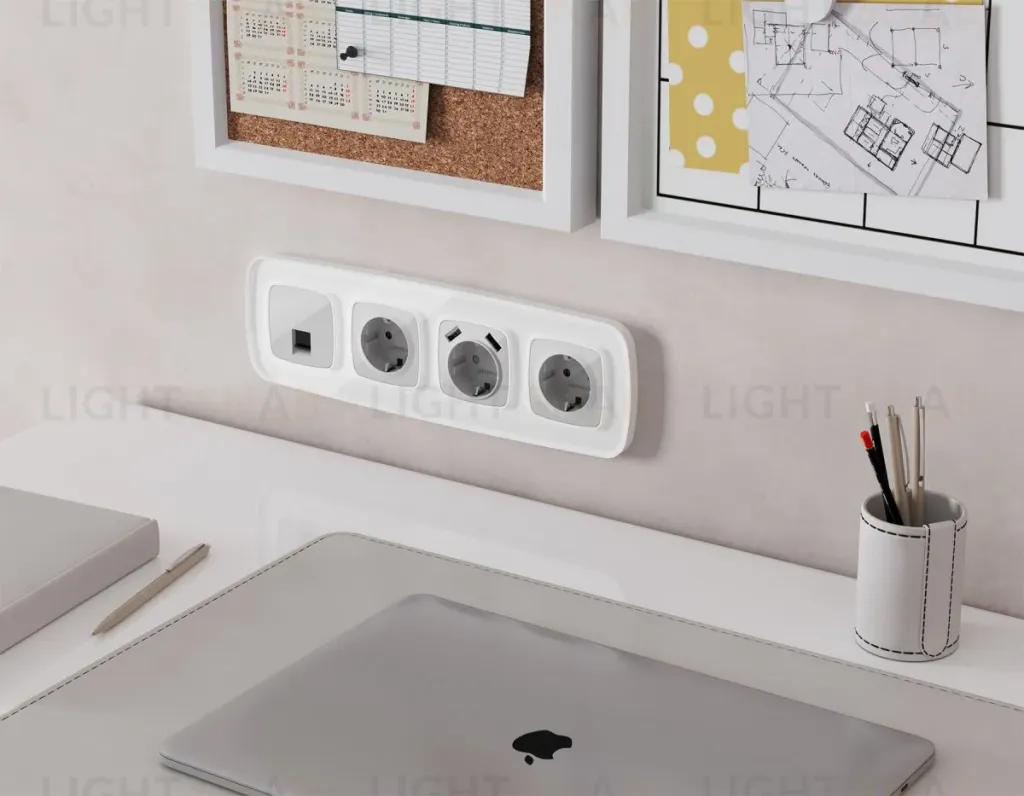 Комплект механизма компьютерной розетки Ambrella Volt RJ-45 (8P8C) CAT6A экранированной с автоматической защитной шторкой OMEGA MO412005 Серебро глянец QUANT (OP4120, VM185) MO412005