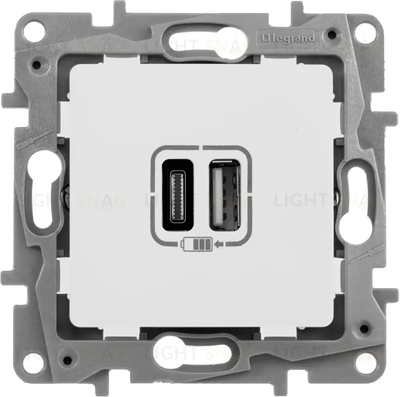 Зарядка USB A-C Legrand Etika Белый 672236 672236
