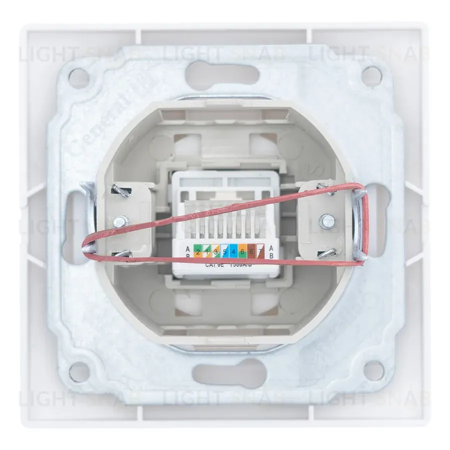 Розетка компьютерная RJ45 скрытой установки IP20, белая "Дельта" General 477230 477230