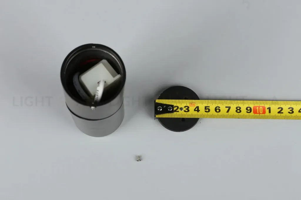 Светодиодный спот Omnilux Ultimo OML-100219-10 OML-100219-10