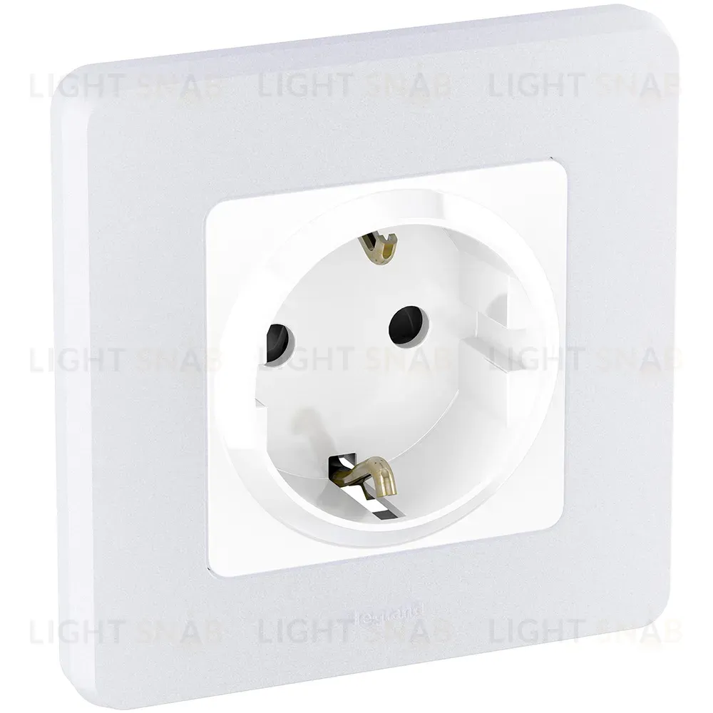 Розетка с/з со шторками Legrand Inspiria 673730 673730