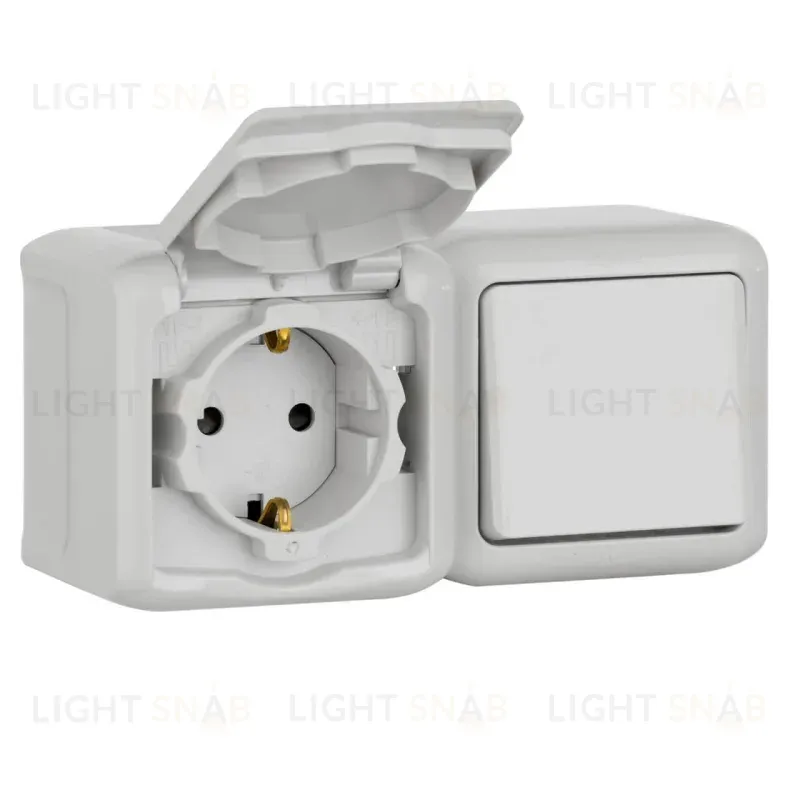 Блок выключатель одноклавишный и розетка 2К+З Legrand Quteo 16A 250V с/з со шторками крышкой IP44 серый 782348 782348