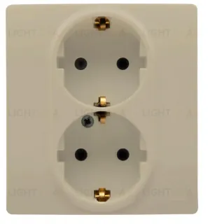 Розетка 2X2К+З Legrand Etika 16A 250V с/з со шторками безвинтовой зажим немецкий стандарт слоновая кость 672333 672333