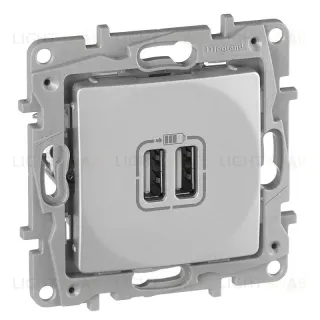 Розетка 2хUSB Legrand Etika алюминий 672494 672494