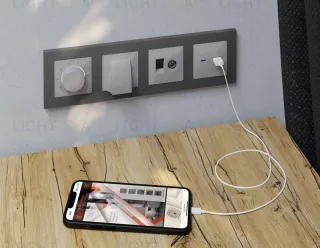 Лицевая панель Alfa (Серебро глянец) для компьютерной/телефонной + TV розетки RJ-45/RJ-11 Quant Ambrella Volt AP4125 AP4125