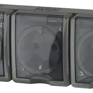 Розетка ЭРА Эксперт 3х2P+E IP54 со шторками 16A 250V 11-2406-03 Б0020723