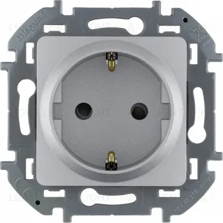 Розетка с/з со шторками Legrand Inspiria 673732