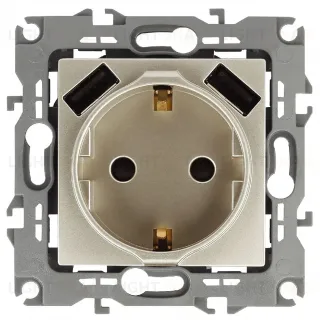 Розетка 2P+E со шторками и 2xUSB Эра 12-4109-04 Б0047843