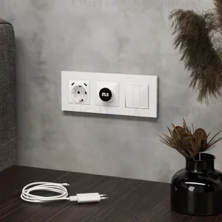 Комплект механизма электрической розетки 2USB С+C 20W с/з на винтовых зажимах 16A-250V Alfa Белый глянец Quant Ambrella Volt MA110510 (AP1105, VM165)