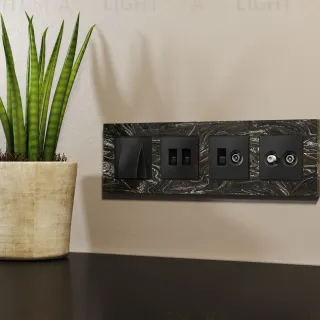 Комплект механизма розетки компьютерной + TV оконечной RJ-45 с автоматической защитной шторкой Alfa Черный матовый Ambrella Volt MA812510 (AP8125, VM195)